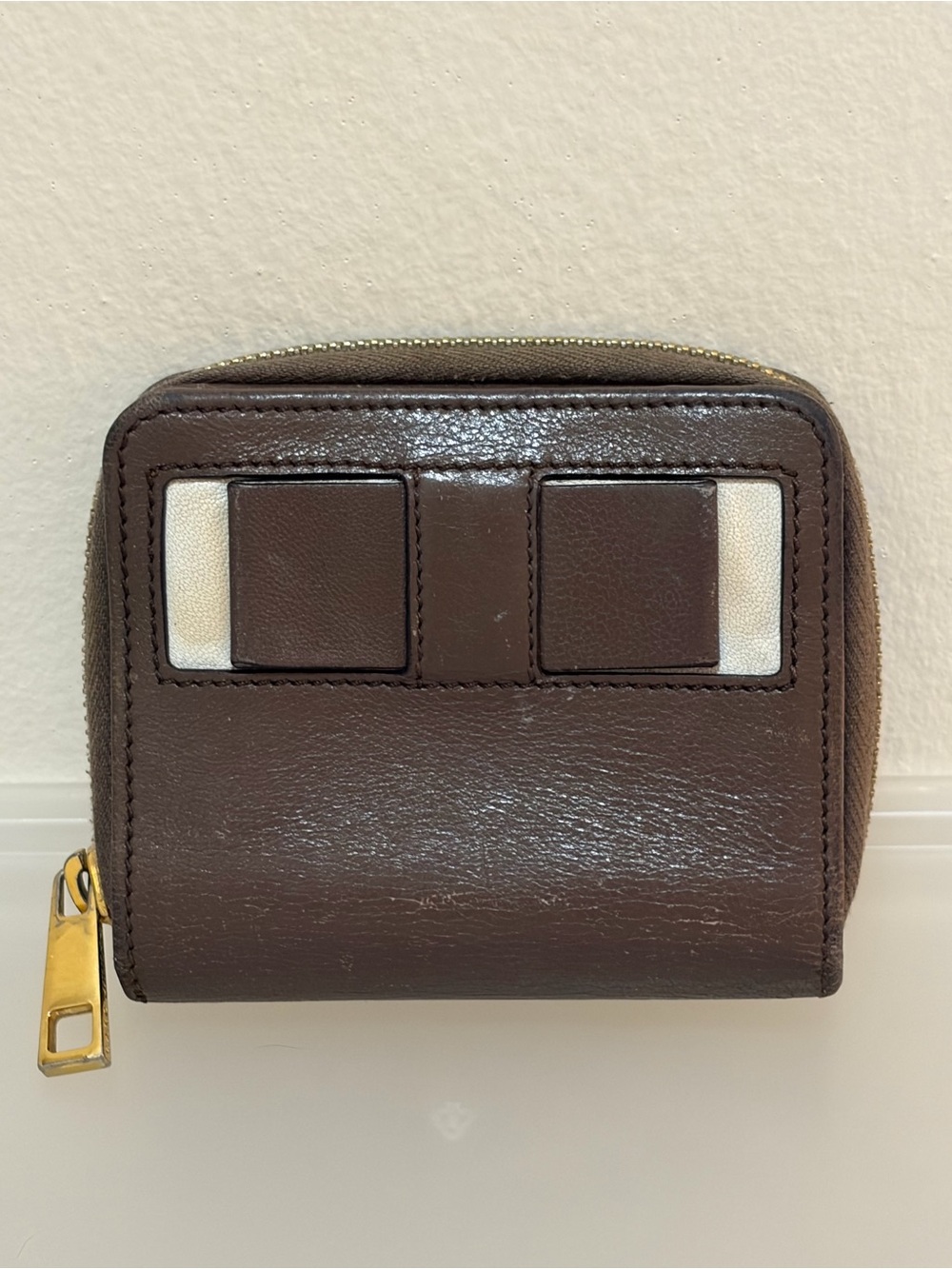 Marc Jacobs Chocolate Brown/Ivory Leather Bow Zip Wallet
